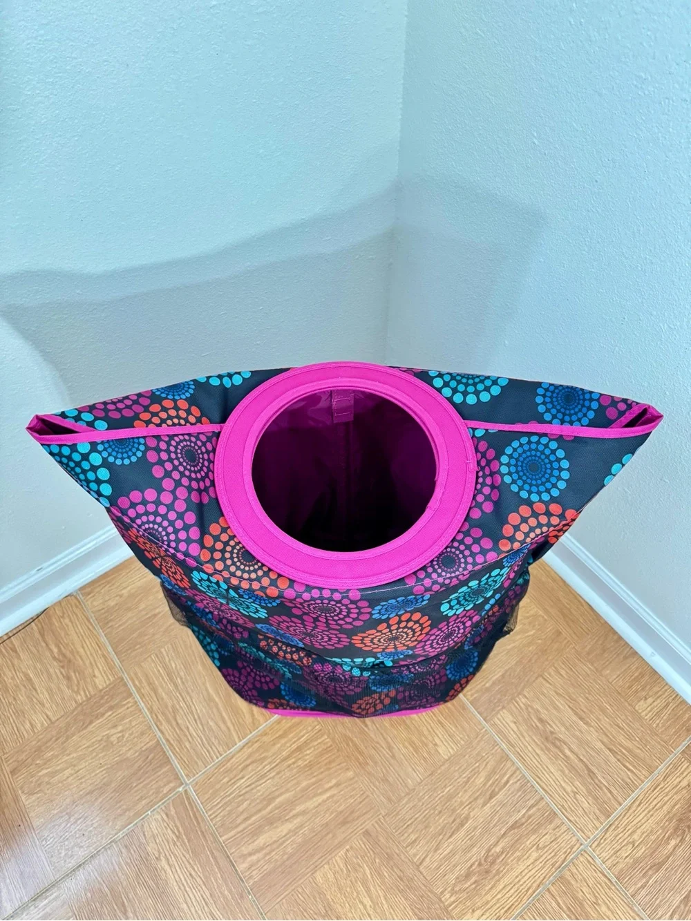 Extra Large Slam Dunk Collapsible Foldable Mesh Pocket Dorm Laundry Hamper Tote